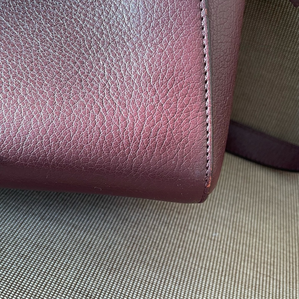 Authentic Givenchy Small Antigona bag in Aubergine - Picture 10 of 16